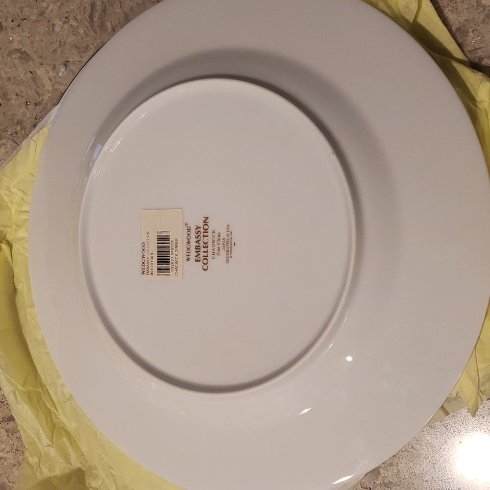 NWT Wedgwood Chadwick Dinner Plate - Picture 5 of 5